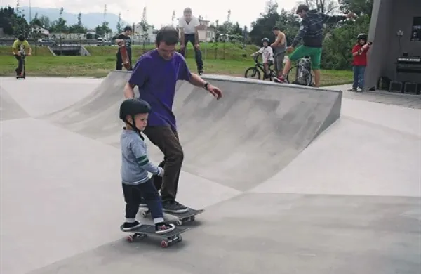 V GO skate parku so se najmlajši spoznavali z osnovami rolkanja 