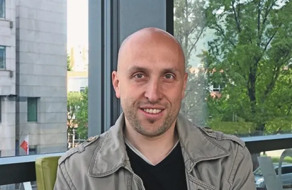 David Bandelj: Pesmi pustim, da me pelje skozi zrak