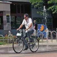 Kolo ni samo rekreacija, ampak je tudi prevozno sredstvo in predvsem v mestih edina rešitev prometne groze 
