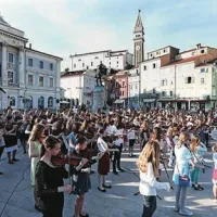 170 godal obudilo Tartinija