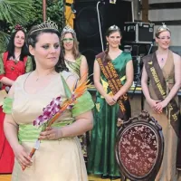 Teja Erzetič je v soboto v Višnjeviku postala kraljica rebule