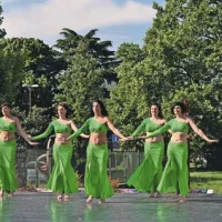 Gledalce so navdušile tudi orientalske plesalke
