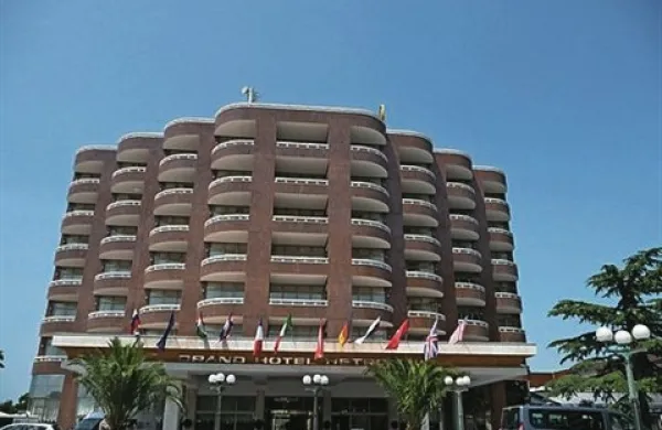  Grand Hotel Metropol in še trije drugi hoteli kompleksa Metropol Resort so naprodaj po skupni okvirni ceni 29,6 milijona evrov