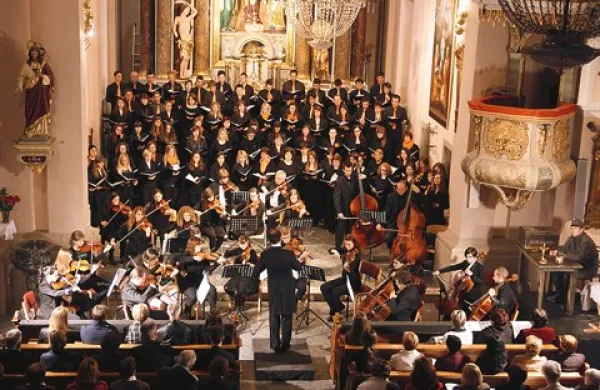 In memoriam 1914-2014, glasbeni in ubesedeni spomin na žrtve prve vojne, bo v Cerknem še dolgo odmeval