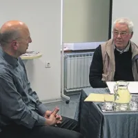 S fotografom se je o Južni železnici pogovarjal arhitekt Stojan Lipolt