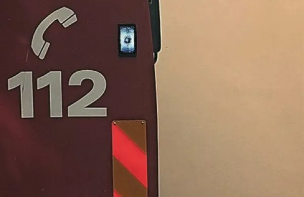 Nekaj minut po deveti uri zjutraj je v Ulici heroja Šercerja v Mariboru, nasproti trgovskega centra Qlandia, zagorelo na avtobusu mestnega potniškega prometa