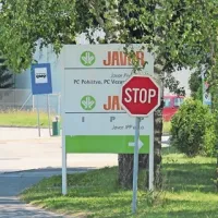 Sodišče je podjetje Javor Pivka v likvidaciji s premoženjskopravnim zahtevkom napotilo na pravdo