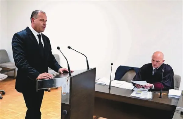Rajko Hrvatič ne priznava očitkov tožilstva, da je med gradnjo nove igralnice iz podjetja na svoj račun spravil 800.000 evrov