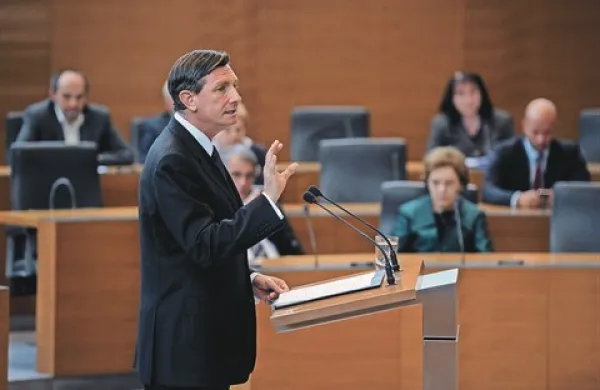 Predsednik Pahor je včeraj pristojnosti v zvezi z volitvami prepustil poslancem DZ