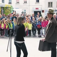 Včasih so knjige v vasi prinesli v lesenih kovčkih