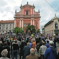 Jan&scaron;a: čas je za preporod in nov polet
