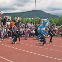 Na prireditvi Šport Špas so h gibanju spodbudili s tekom treh generacij  