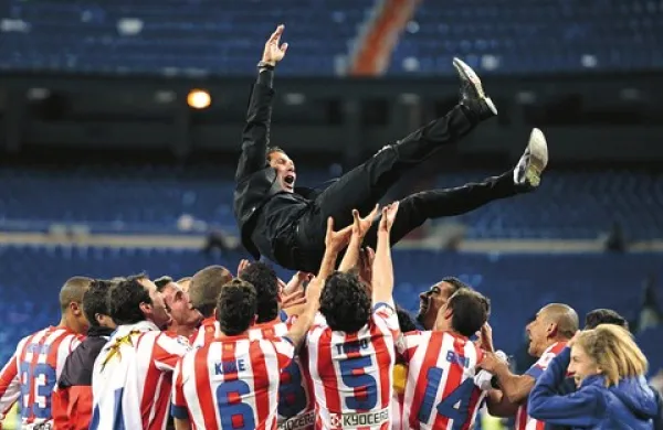 Trener Diego Simeone je prvenstveno sezono končal na rokah svojih  igralcev