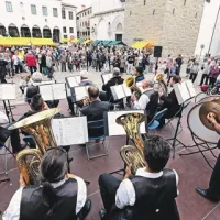 Dogajanje v središču Kopra so popestrili tudi nastopi pevcev in godbenikov 