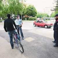 ... in jih tokrat le preventivno opozorili na prekršek 