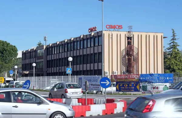 To ne bo  prva prisilna poravnava v koprskem Cimosu, prvo so razglasili že leta 1996 in se je končala uspešno, a je trajala več kot desetletje 