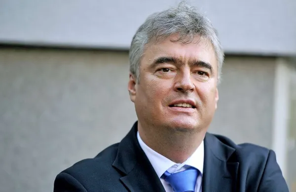 Nosilec zmagovalne liste na letošnjih evropskih volitvah Milan Zver iz SDS je prepričan, da je volilno telo nagradilo proevropsko usmerjenost SDS, pa tudi skupne liste NSi in SLS