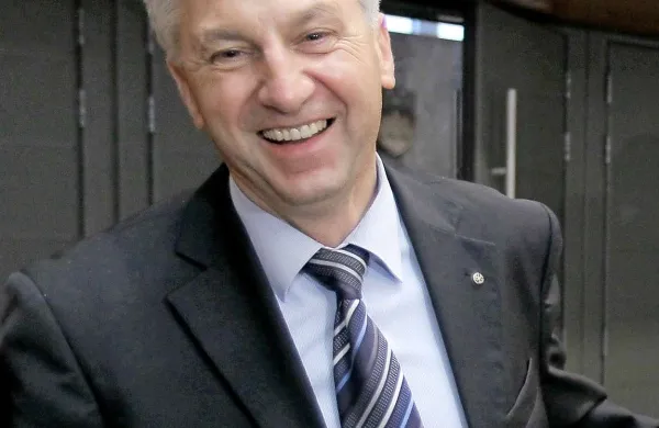Ivan Vogrin ni želel povedati imena kandidata za mandatarja