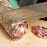 Briški šalam, kot domala vse domač izdelek pri Štekarjevih