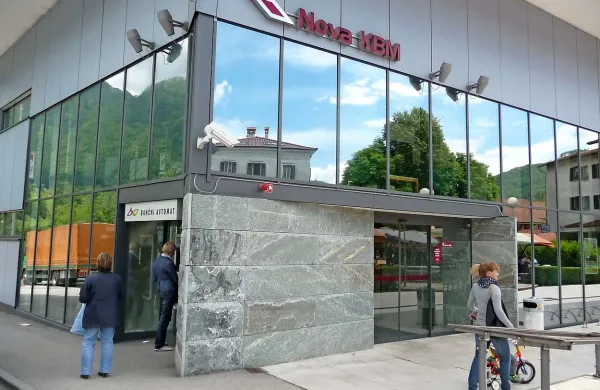 Položnice bo mogoče brez provizij plačevati v poslovalnicah banke NKBM