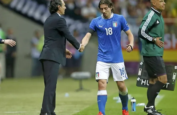 Cesare Prandelli (levo) bo v Brazilijo odšel brez Riccarda Montoliva