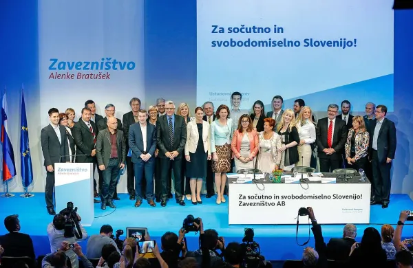 V Zavezništvu Alenke Bratušek ne skrivajo, da si želijo postati pokrovitelji predvolilnega združevanja na levi sredini