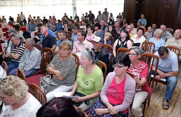 Izolani želijo imeti Svetilnik tak, kakršen je bil