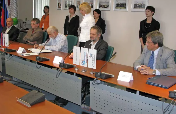 Ajdovci bodo s partnerji v projektu Holistic skušali  zagotoviti boljšo  požarno varnost in izdelali model trajnostne uporabe lesne biomase 