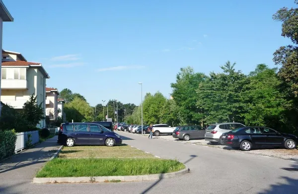 Stanovalci se bojijo, da jim bodo vzeli parkirna mesta, ki jih je že zdaj malo,  in jih ne bodo nadomestili z novimi