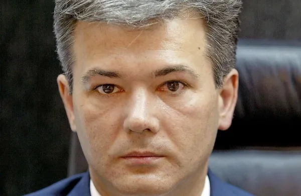 Zoran Cvetković, ki naj bi s partnerji ogoljufal na desetine vlagateljev v denarno verigo forex, je v domovini na varnem