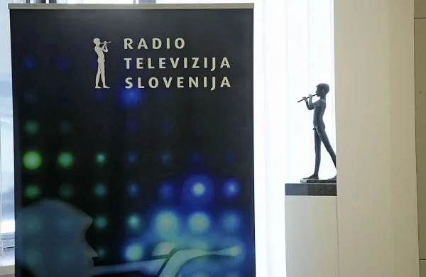 Delovno sodišče je izdalo začasno odredbo za zaustavitev postopka imenovanja direktorja RTVS