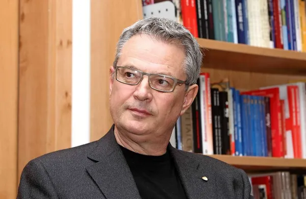 Onkraj arbitražne zaupnosti