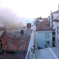 Požar v mestnem jedru Kopra