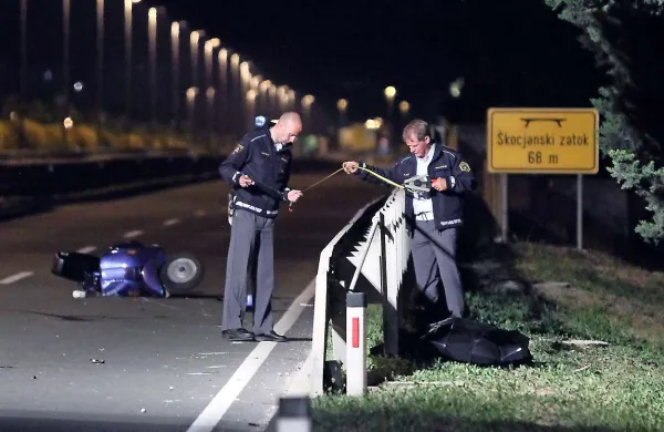 Policisti ob preiskovanju tragične prometne nesreče na Ankaranski cesti 