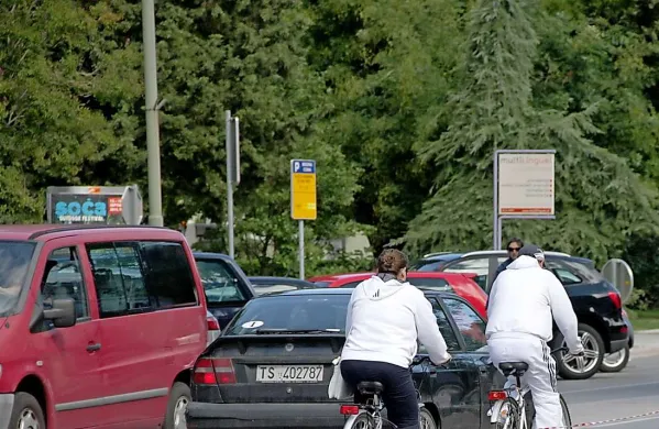 V Novi Gorici so na papirju kralji kolesarji in pešci, v praksi pa avtomobili