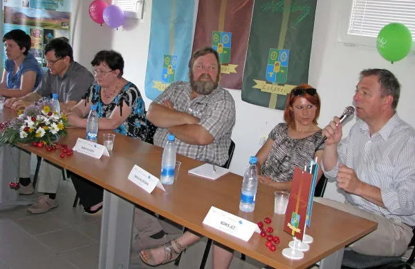 Udeleženci okrogle mize  so poudarili: turizem v Vipavski dolini je treba  zbuditi! 