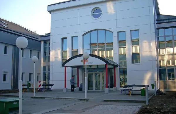 Postojnska porodnišnica sodnega postopka že od začetka ne komentira