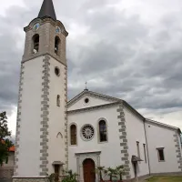 Zunanjost cerkve sv. Štefana v Dolnji Košani 
