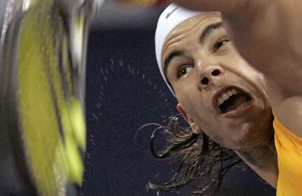 Švicarski teniški zvezdnik Roger Federer je že sedmič v karieri zmagal na teniškem turnirju ATP v nemškem Halleju z nagradnim skladom 711.000 evrov