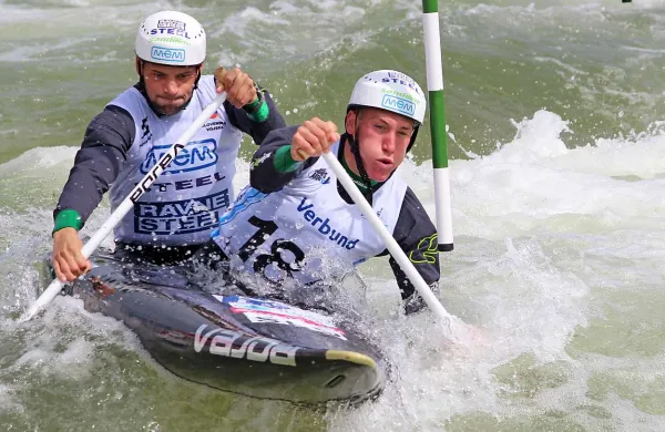 Potem ko je v soboto kanuist Benjamin Savšek zmagal, sta se danes na zmagovalni oder povzpela člana dvojca Luka Božič in Sašo Taljat, ki sta morala premoč priznati le slovaškima bratoma Petru in Ladislavu Škantarju