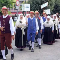 Kulturni maraton so društva začela s sprevodom po mestu