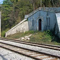  Velike  “cesarske štirne” so hranile vodo za parne lokomotive