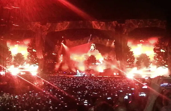 Na rimskem koncertu Rolling Stones sta v zboru peli tudi dve zamejski Slovenki  