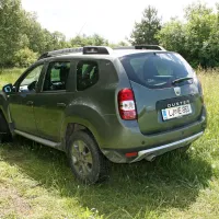 Duster za slabih dvajset tisočakov je lahko prav spodoben terenec in družinski avtomobil