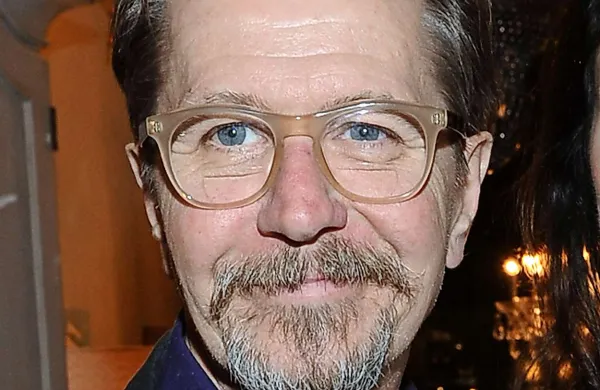 Britanski igralec Gary Oldman, ki je v intervjuju za revijo Playboy dejal, da Hollywood vodijo Judje