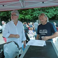 Bo vreme vzdržalo in kakšen je “vozni red” pesmi je zanimalo kitarista Duilia Perošo in klaviaturista Jadrana Ferjančiča, člana zasedbe Deseti brat