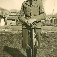 Virgilij Tavčar na položaju na vzhodni fronti v Sovjetski zvezi septembra leta 1942