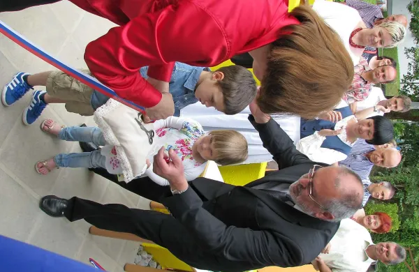   Dopoldne so rezali trak pred vrtcem, popoldne so si ga ogledali ljudje 
