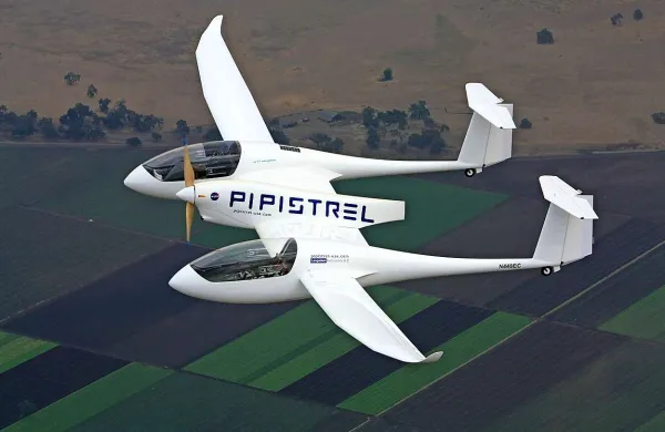 Pipistrel je nagrado za izjemne dosežke na področju uporabe superračunalniških tehnologij prejel za analize aerodinamike, s pomočjo katerih je v rekordnih petih mesecih izvedel načrtovanje in razvoj letala Taurus G4