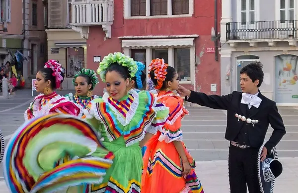 Odkar so pred enajstimi leti prvič organizirali festival Mediterana, so v Istro pripeljali skoraj sto skupin iz vse Evrope, pa tudi Kanade in Mehike